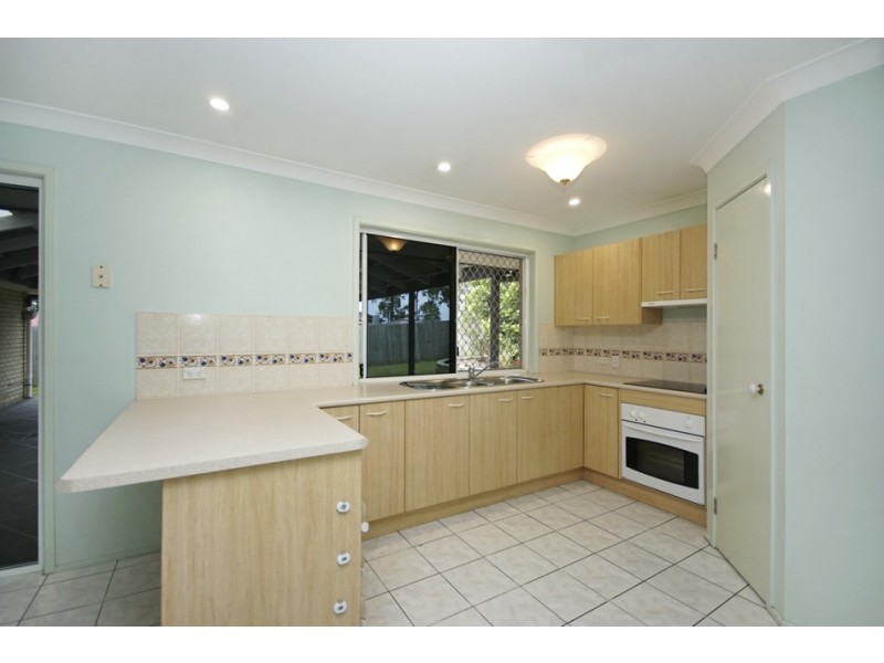 3 Tully Street, Forest Lake QLD 4078