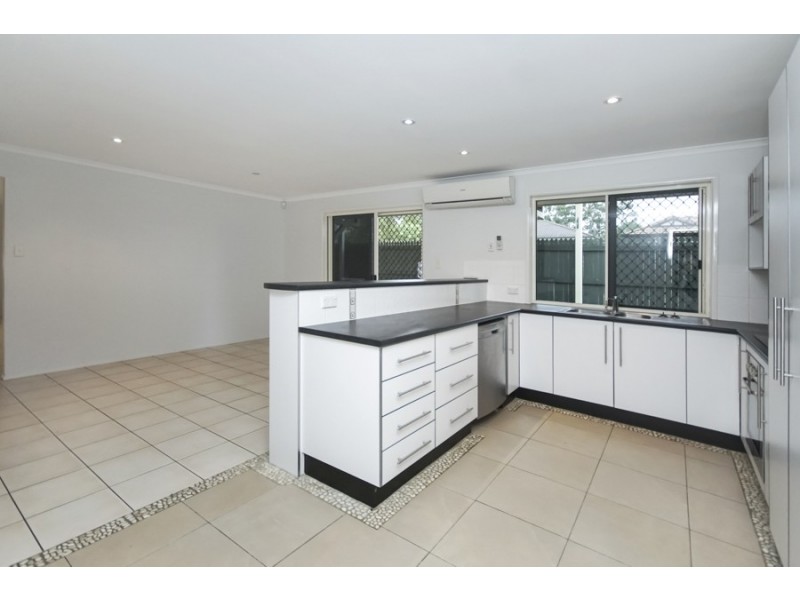 11 Rundle Street, Forest Lake QLD 4078