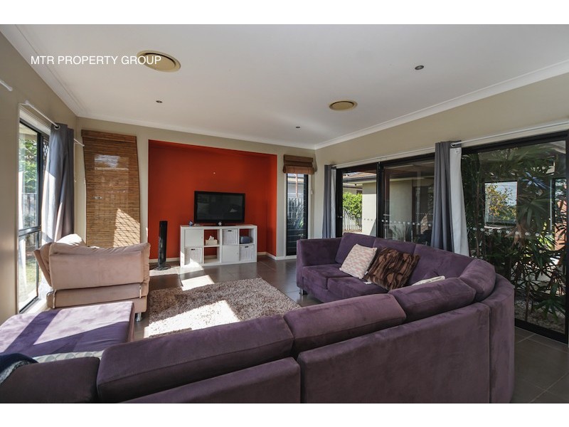 23 Paperbark Crescent, Heathwood QLD 4110