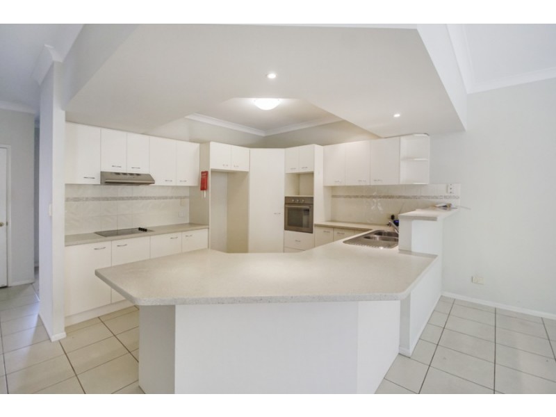 5 Riviera Way, Forest Lake QLD 4078