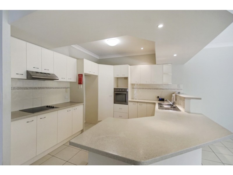 5 Riviera Way, Forest Lake QLD 4078