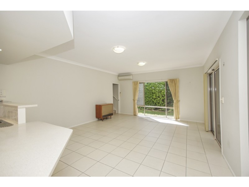 5 Riviera Way, Forest Lake QLD 4078