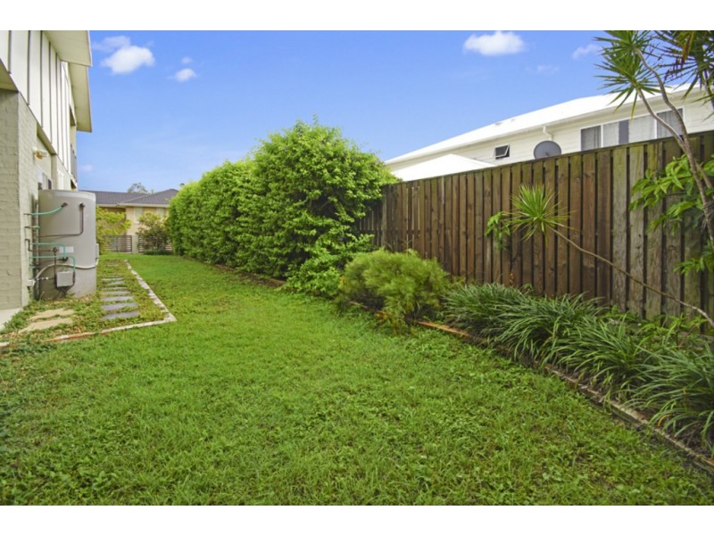 5 Riviera Way, Forest Lake QLD 4078