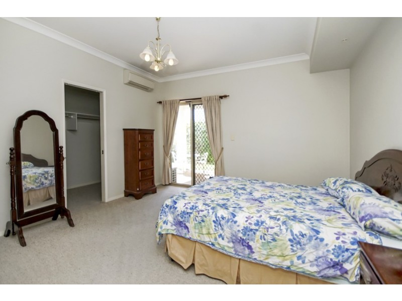 5 Riviera Way, Forest Lake QLD 4078