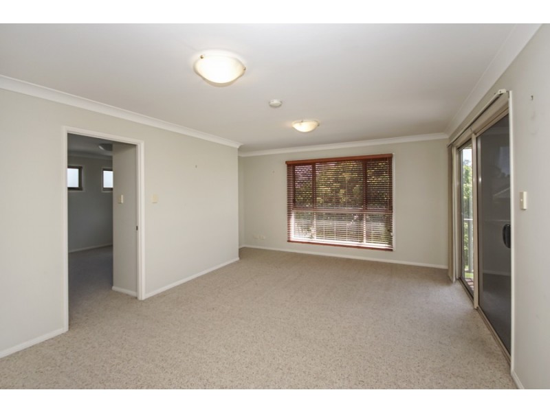 5 Riviera Way, Forest Lake QLD 4078