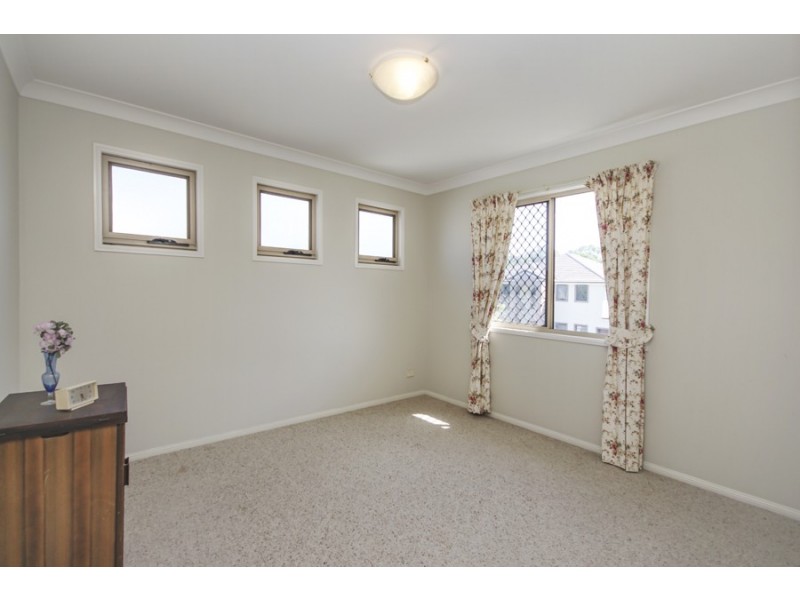 5 Riviera Way, Forest Lake QLD 4078