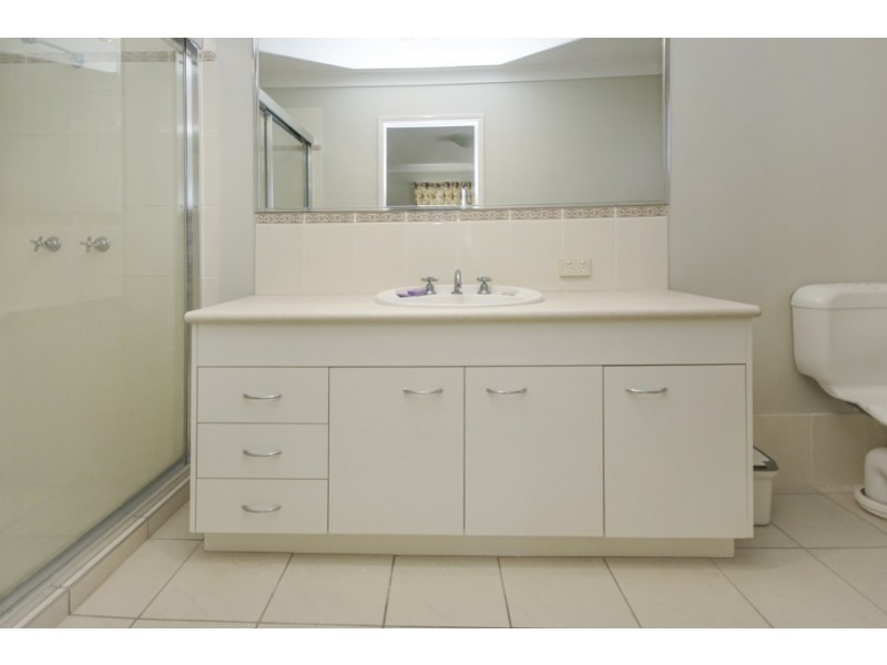 5 Riviera Way, Forest Lake QLD 4078