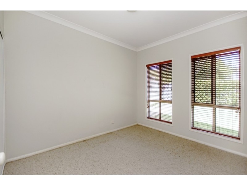 5 Riviera Way, Forest Lake QLD 4078