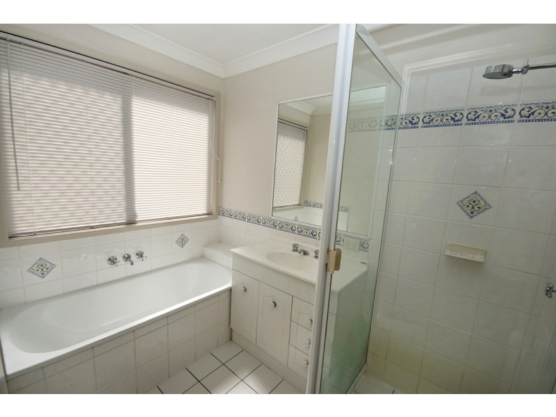 24 Sherwood Place, Forest Lake QLD 4078