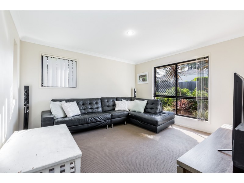 19 Brushwood Circuit, Forest Lake QLD 4078