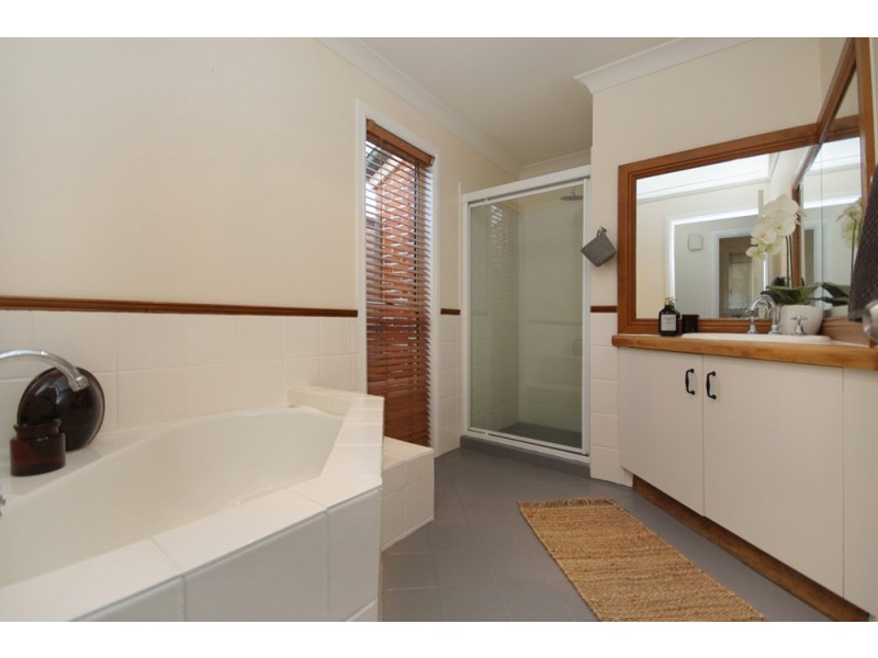 52 Alexandrina Circuit, Forest Lake QLD 4078