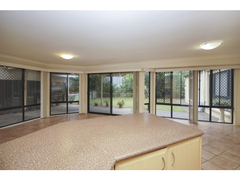 2 Yale Circuit, Forest Lake QLD 4078