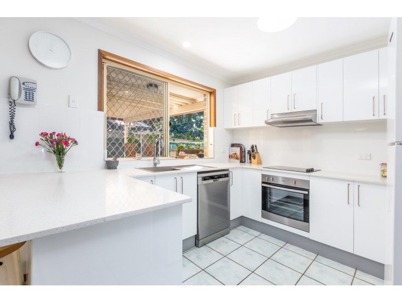 29 Flinders Crescent, Forest Lake QLD 4078