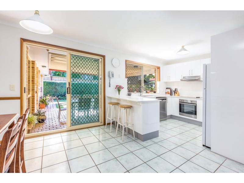 29 Flinders Crescent, Forest Lake QLD 4078