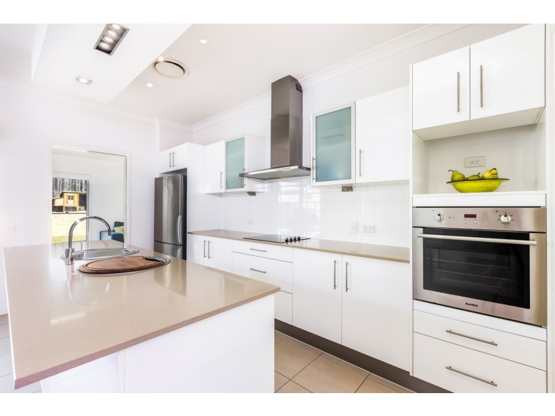 63 Hawthorne Street, Forest Lake QLD 4078