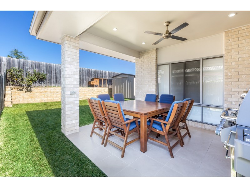 63 Hawthorne Street, Forest Lake QLD 4078