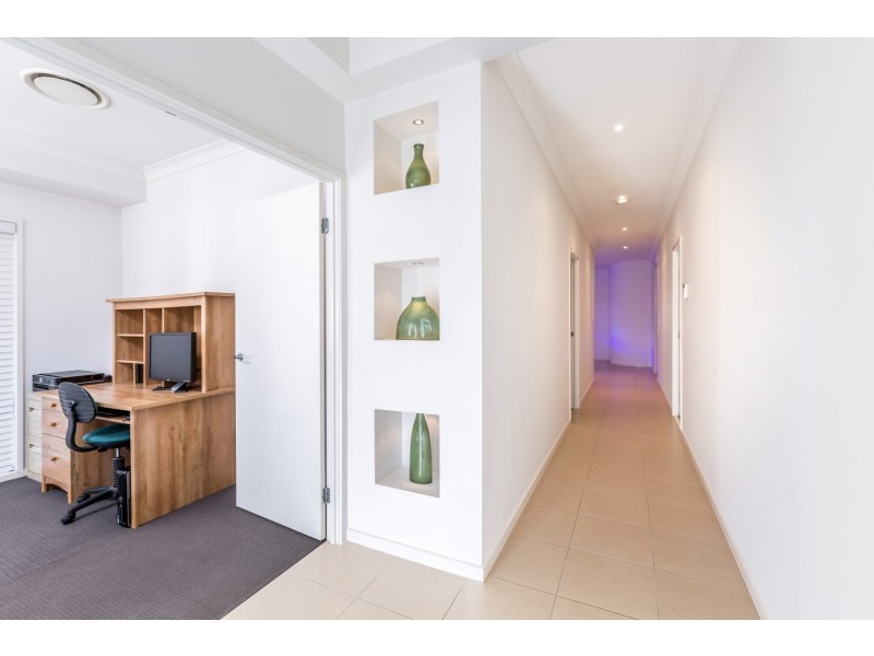 63 Hawthorne Street, Forest Lake QLD 4078