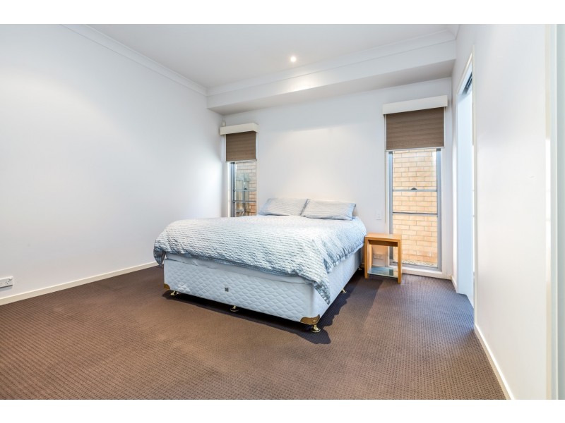 63 Hawthorne Street, Forest Lake QLD 4078