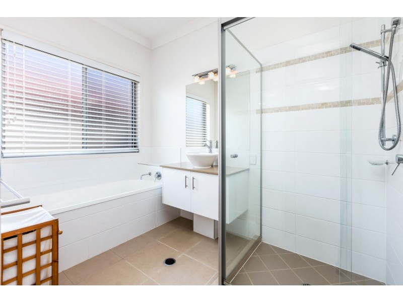 63 Hawthorne Street, Forest Lake QLD 4078