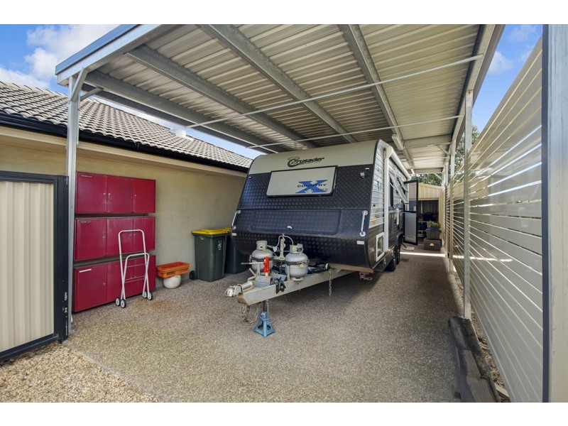 27 Paperbark Crescent, Heathwood QLD 4110