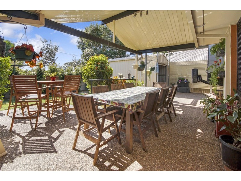 27 Paperbark Crescent, Heathwood QLD 4110