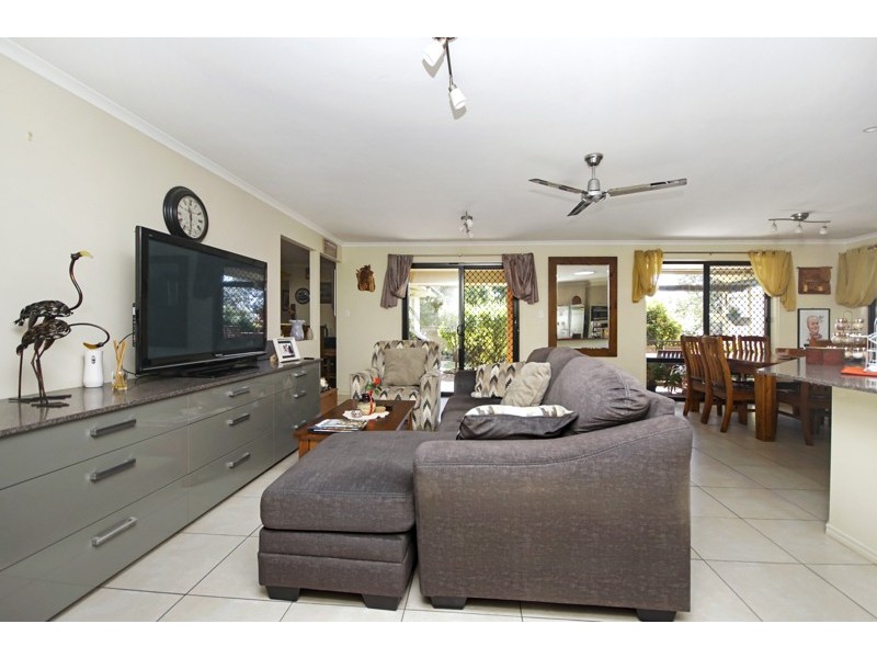 27 Paperbark Crescent, Heathwood QLD 4110