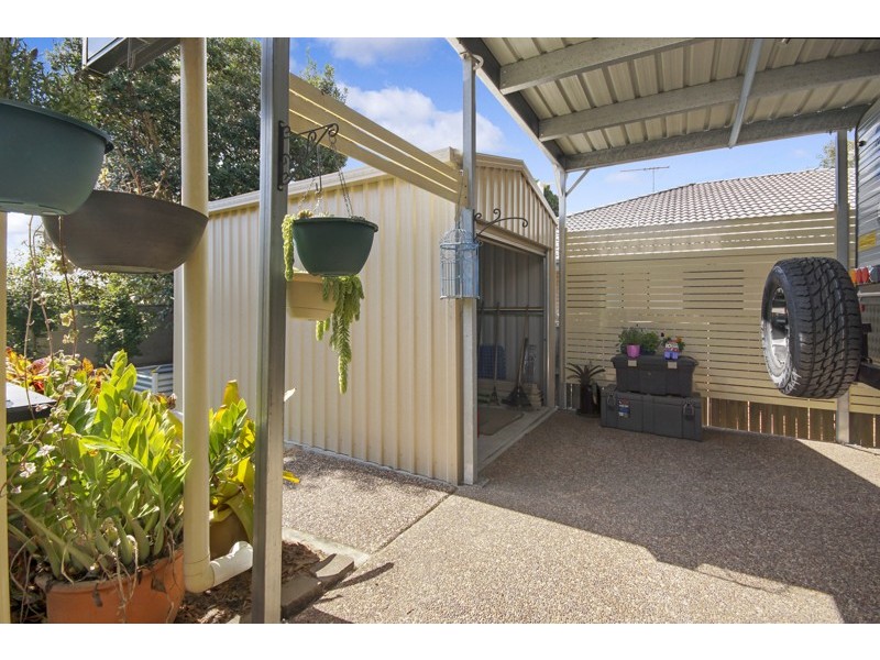 27 Paperbark Crescent, Heathwood QLD 4110