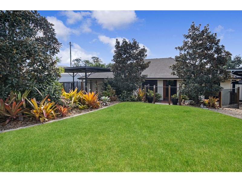 27 Paperbark Crescent, Heathwood QLD 4110