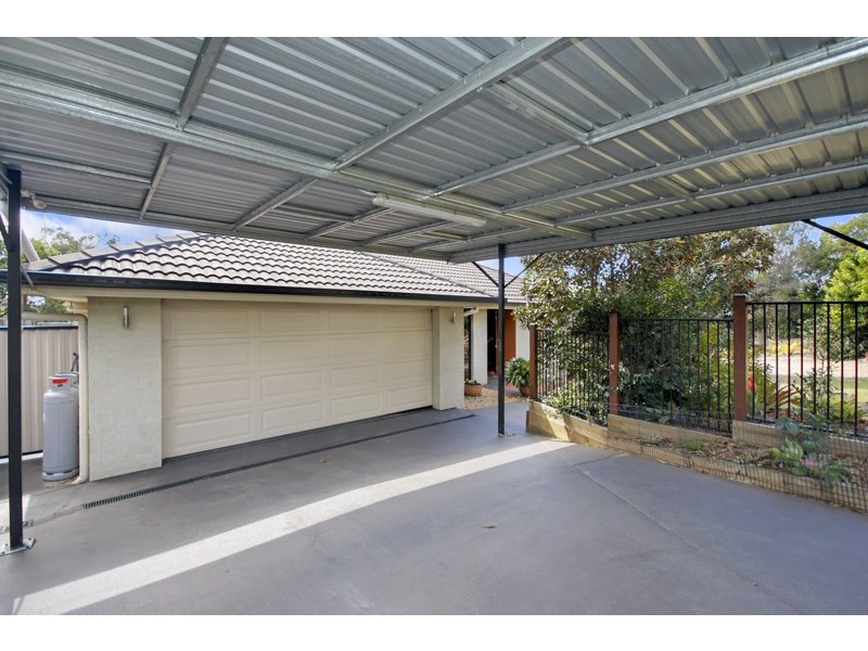 27 Paperbark Crescent, Heathwood QLD 4110