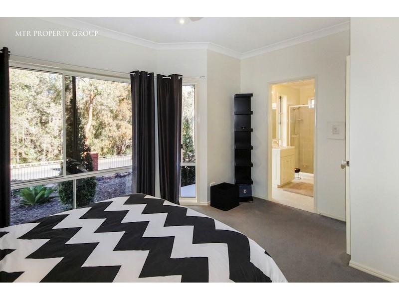 3 Stonyfell Place, Forest Lake QLD 4078