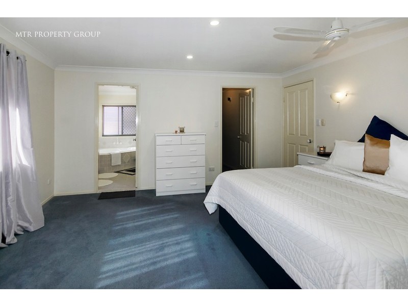 3 Stonyfell Place, Forest Lake QLD 4078