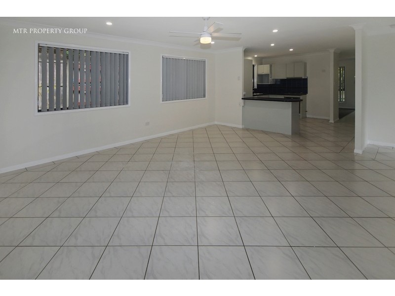 11 Leyburn Crescent, Forest Lake QLD 4078