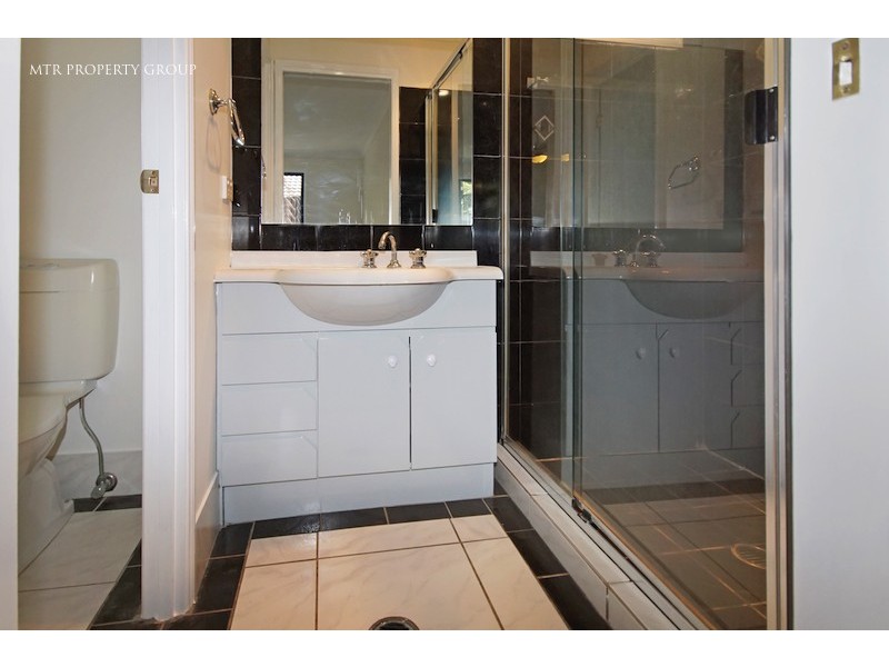 11 Leyburn Crescent, Forest Lake QLD 4078