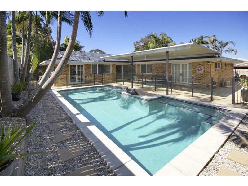 13 Norfolk Street, Forest Lake QLD 4078