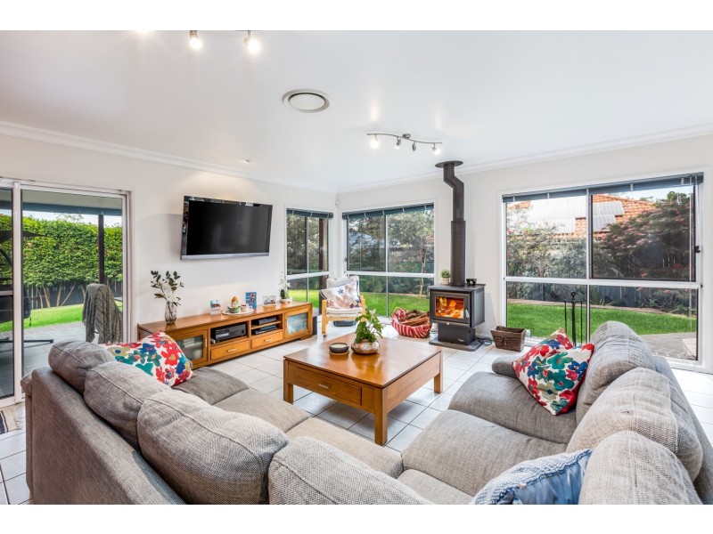 14 Camberwell Place, Forest Lake QLD 4078