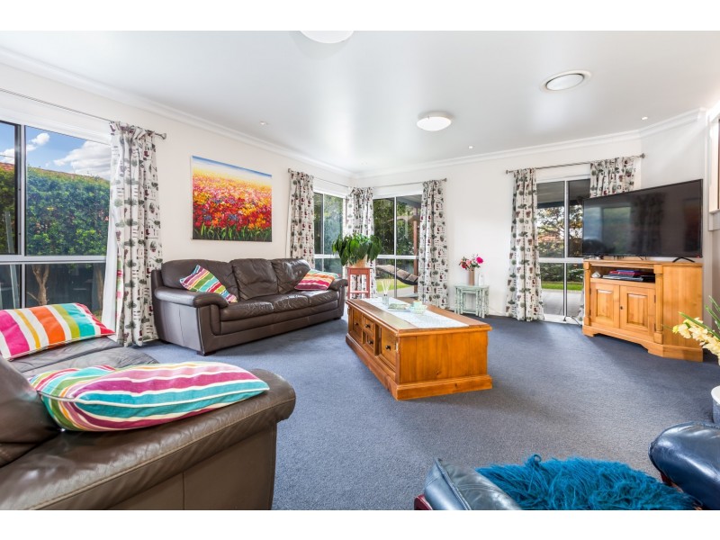 14 Camberwell Place, Forest Lake QLD 4078