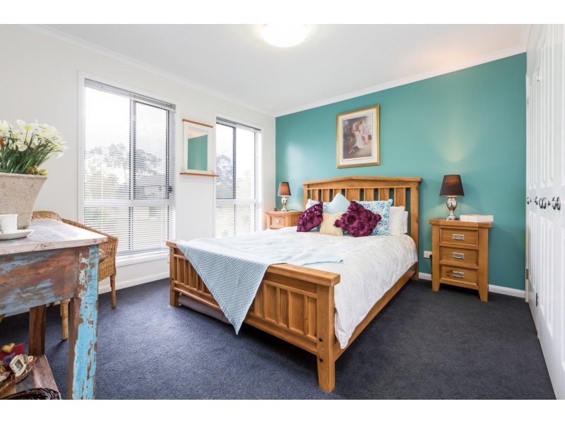 14 Camberwell Place, Forest Lake QLD 4078