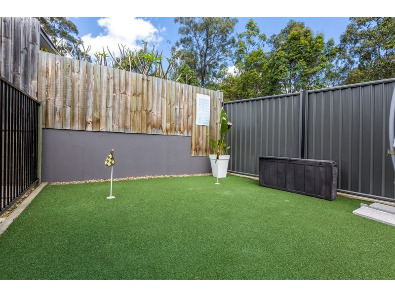 4 Hinchinbrook Circuit, Forest Lake QLD 4078