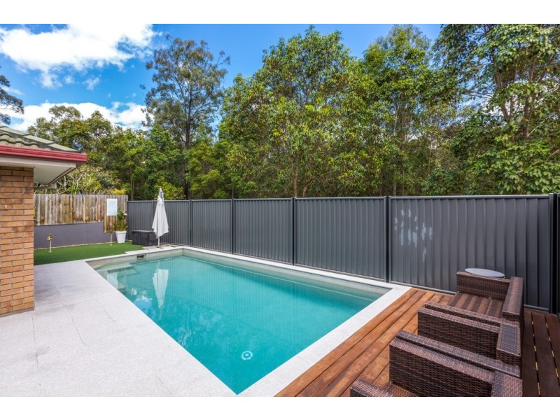 4 Hinchinbrook Circuit, Forest Lake QLD 4078