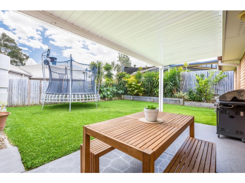 4 Hinchinbrook Circuit, Forest Lake QLD 4078