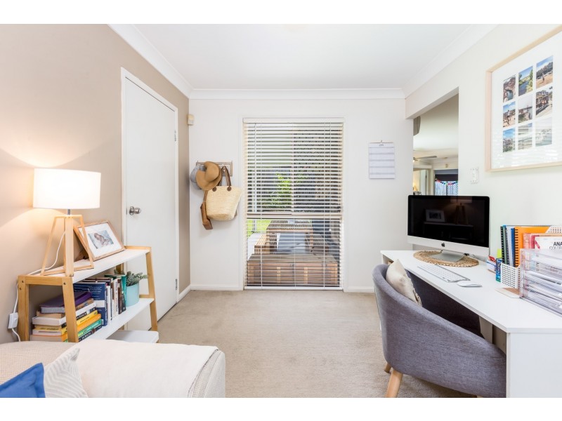 4 Hinchinbrook Circuit, Forest Lake QLD 4078