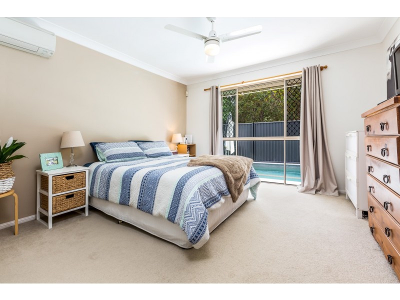 4 Hinchinbrook Circuit, Forest Lake QLD 4078