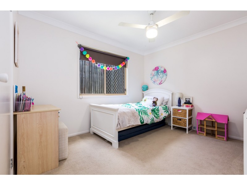 4 Hinchinbrook Circuit, Forest Lake QLD 4078