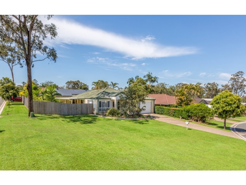8 Tivoli Place, Forest Lake QLD 4078