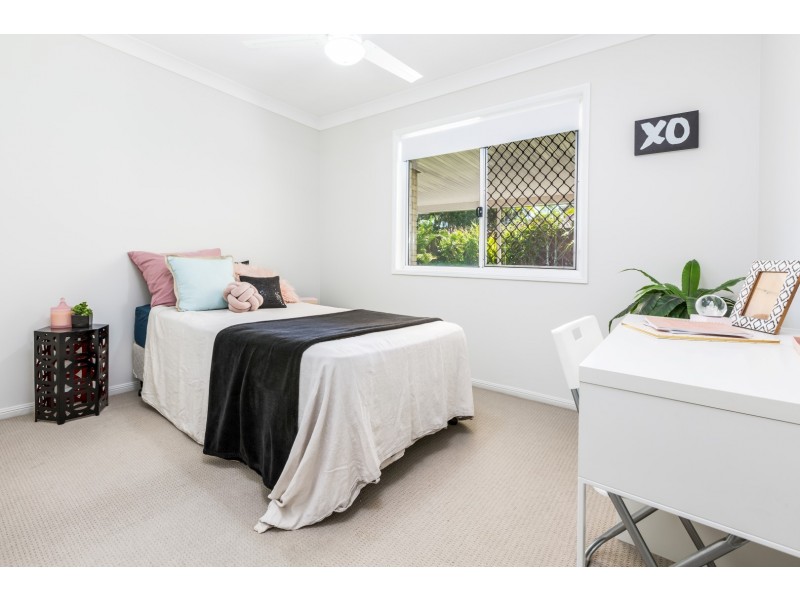 8 Tivoli Place, Forest Lake QLD 4078