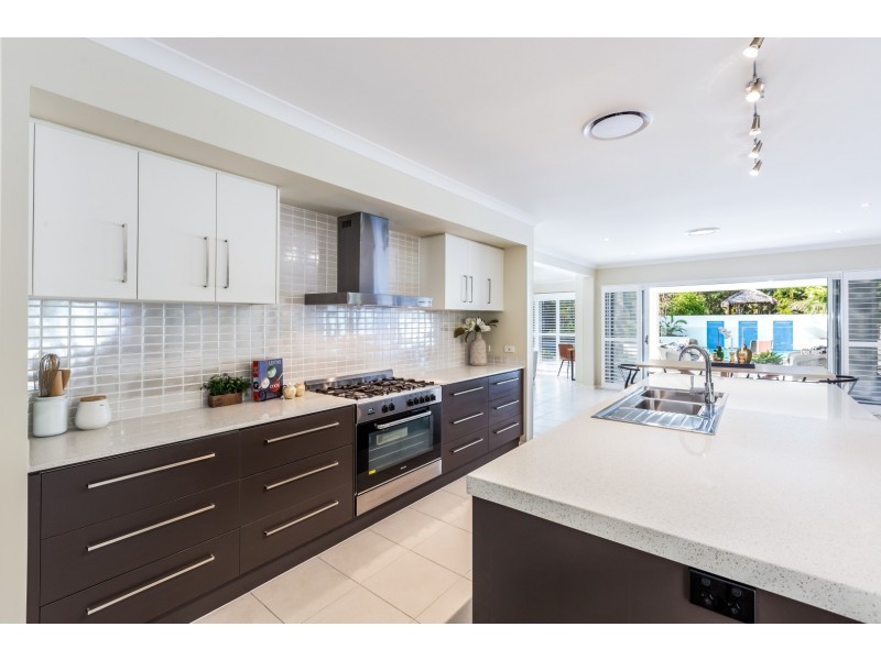 39 Greentree Crescent, Forest Lake QLD 4078