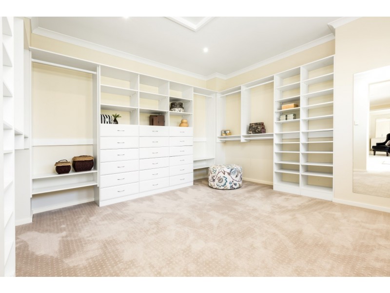 39 Greentree Crescent, Forest Lake QLD 4078