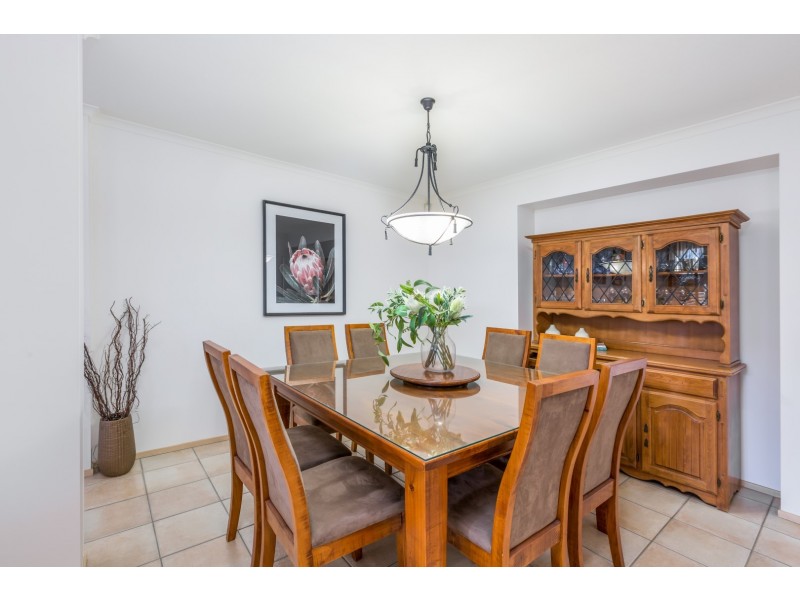 1 Vaucluse Street, Forest Lake QLD 4078