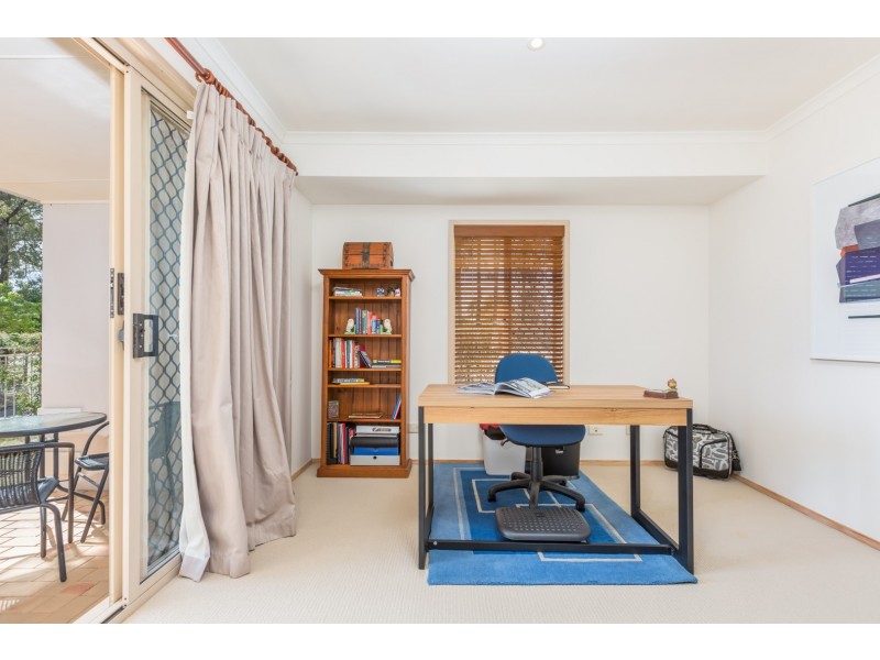 1 Vaucluse Street, Forest Lake QLD 4078