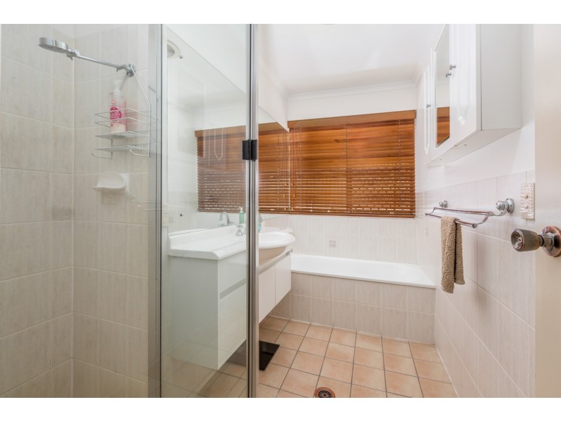 1 Vaucluse Street, Forest Lake QLD 4078